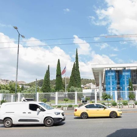 Brand New Urban Getaway Next To Megaro Mousikis Apartamento Atenas Exterior foto