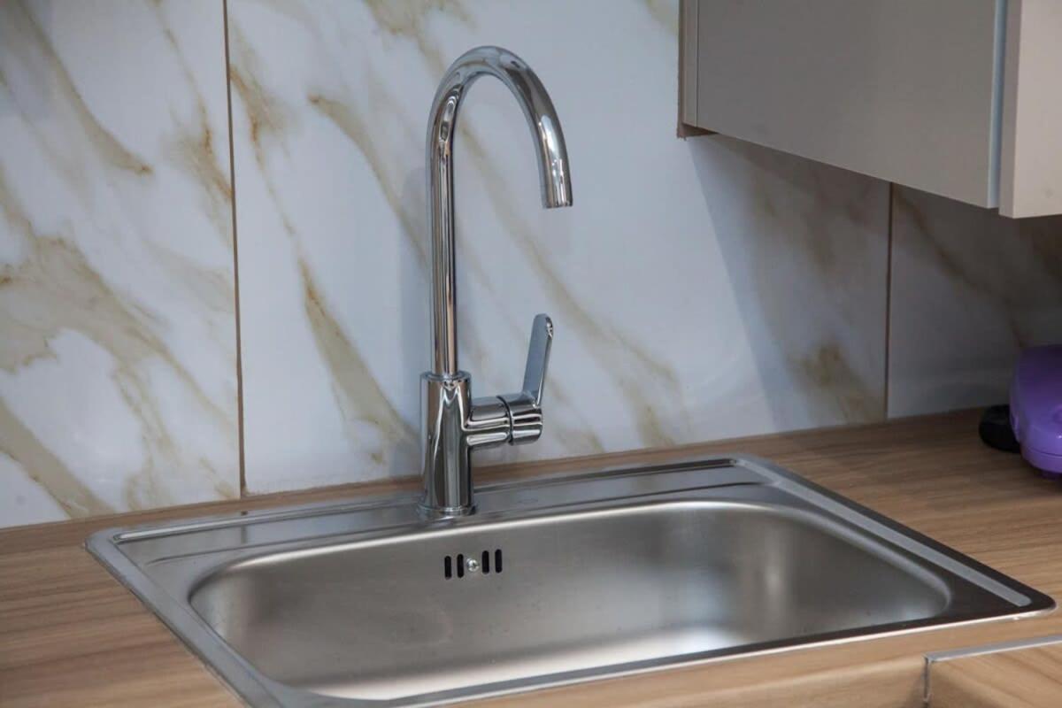 Brand New Urban Getaway Next To Megaro Mousikis Apartamento Atenas Exterior foto